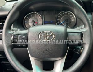 Xe Toyota Fortuner 2.4G 4x2 MT 2020