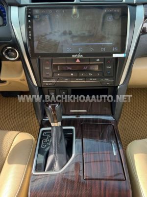 Xe Toyota Camry 2.0E 2018