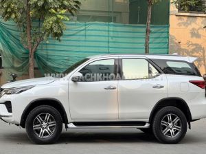 Xe Toyota Fortuner 2.4L 4x2 AT 2022