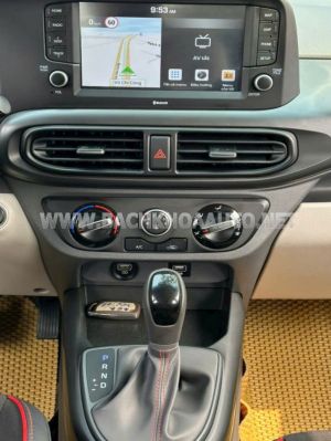 Xe Hyundai i10 1.2 AT 2021