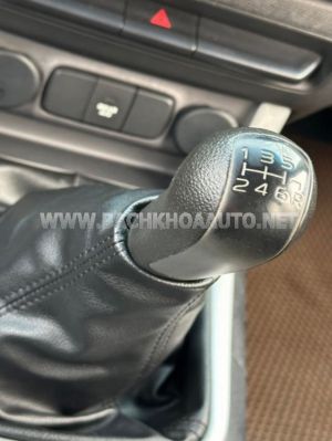 Xe Chevrolet Trailblazer LT 2.5L 4x2 MT 2018