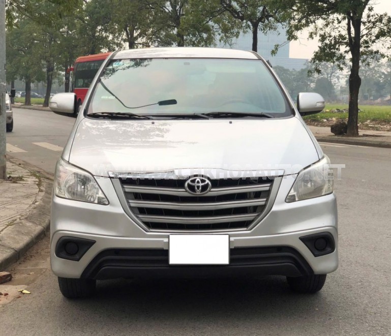 Toyota Innova 2.0E 2016