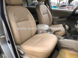 Xe Toyota Innova 2.0E 2016