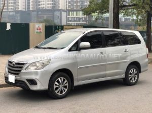 Xe Toyota Innova 2.0E 2016
