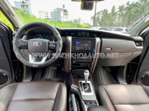 Xe Toyota Fortuner 2.7V 4x2 AT 2018