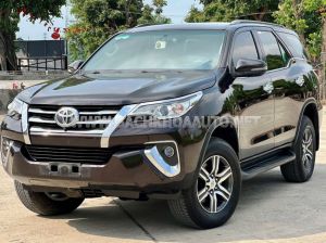 Xe Toyota Fortuner 2.7V 4x2 AT 2018