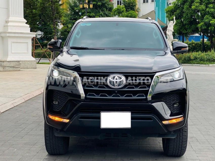 Toyota Fortuner 2.4G 4x2 AT 2021