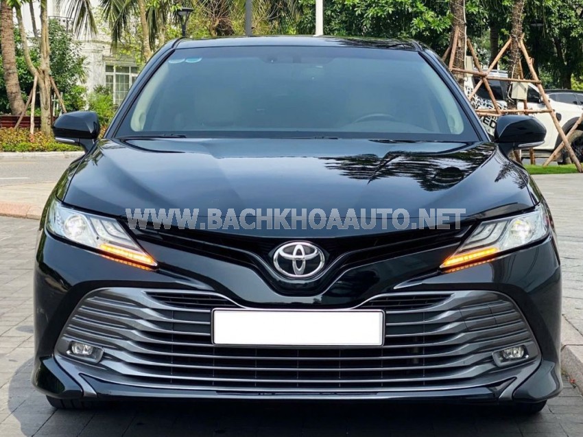 Toyota Camry 2.5Q 2020